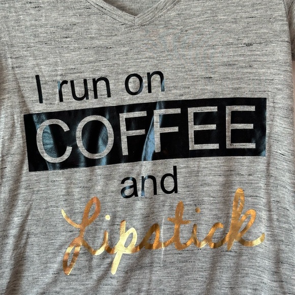 Cute Novelty T-shirt “I Run On Coffee and Lipstick” - Picture 4 of 4